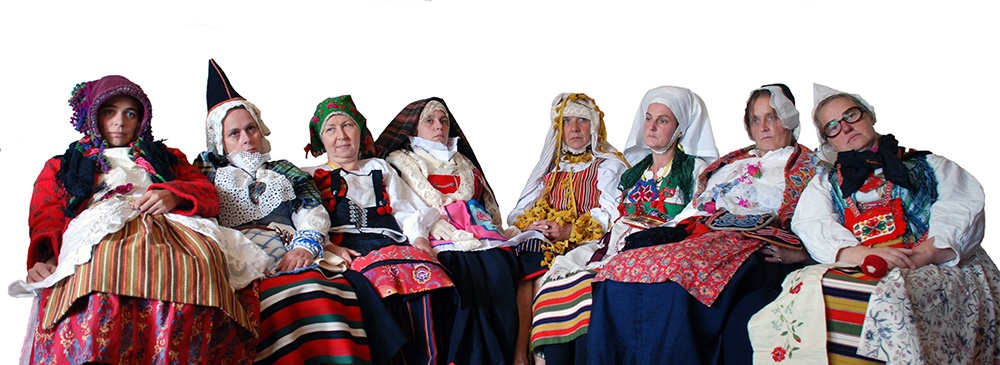 ARVBETAGELSE - åtta konstnärer tolkar det textila kulturarvet, Österlens Museum 2015